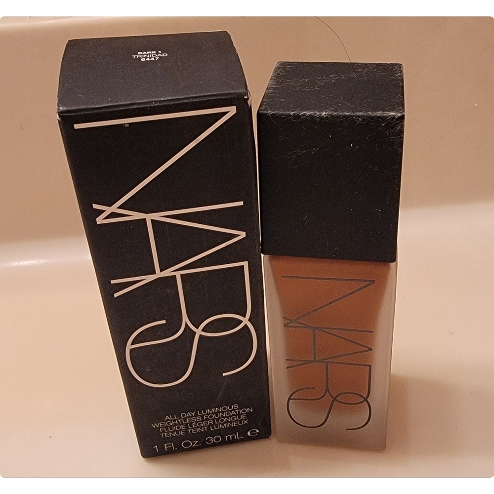 NARS Foundation Makeup